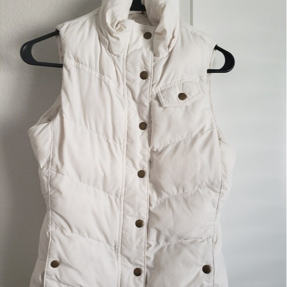 Banana Republic Jackets & Blazers - Banana Republic Cream Women Puffers Vest XS